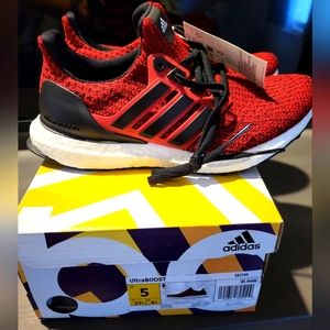 Adidas UltraBOOST mens running shoes, NWT